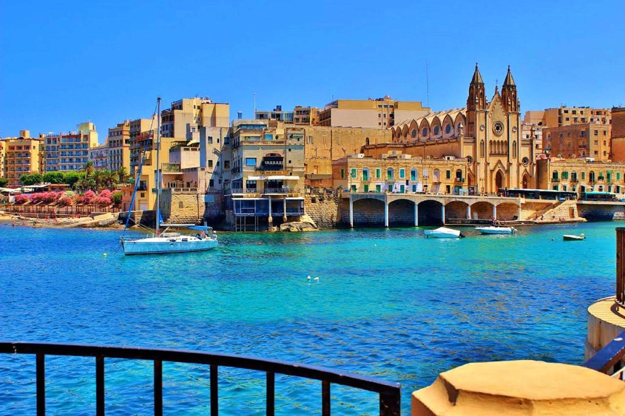 Idyllic Apartment Steps From The Promenade Sliema Bagian luar foto